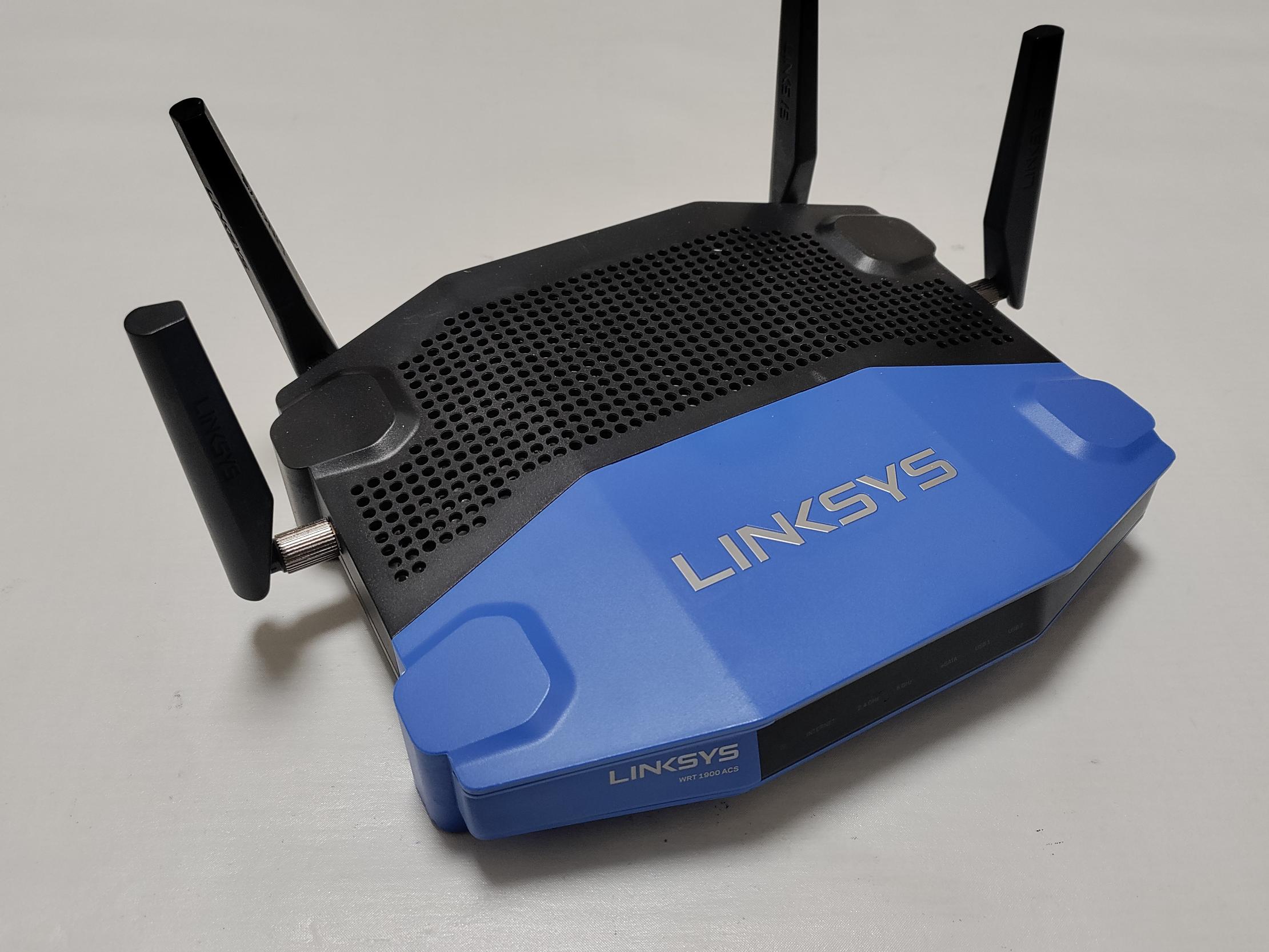 روتر دو بانده حرفهای LinkSys | لینکسیس مدل WRT 1900